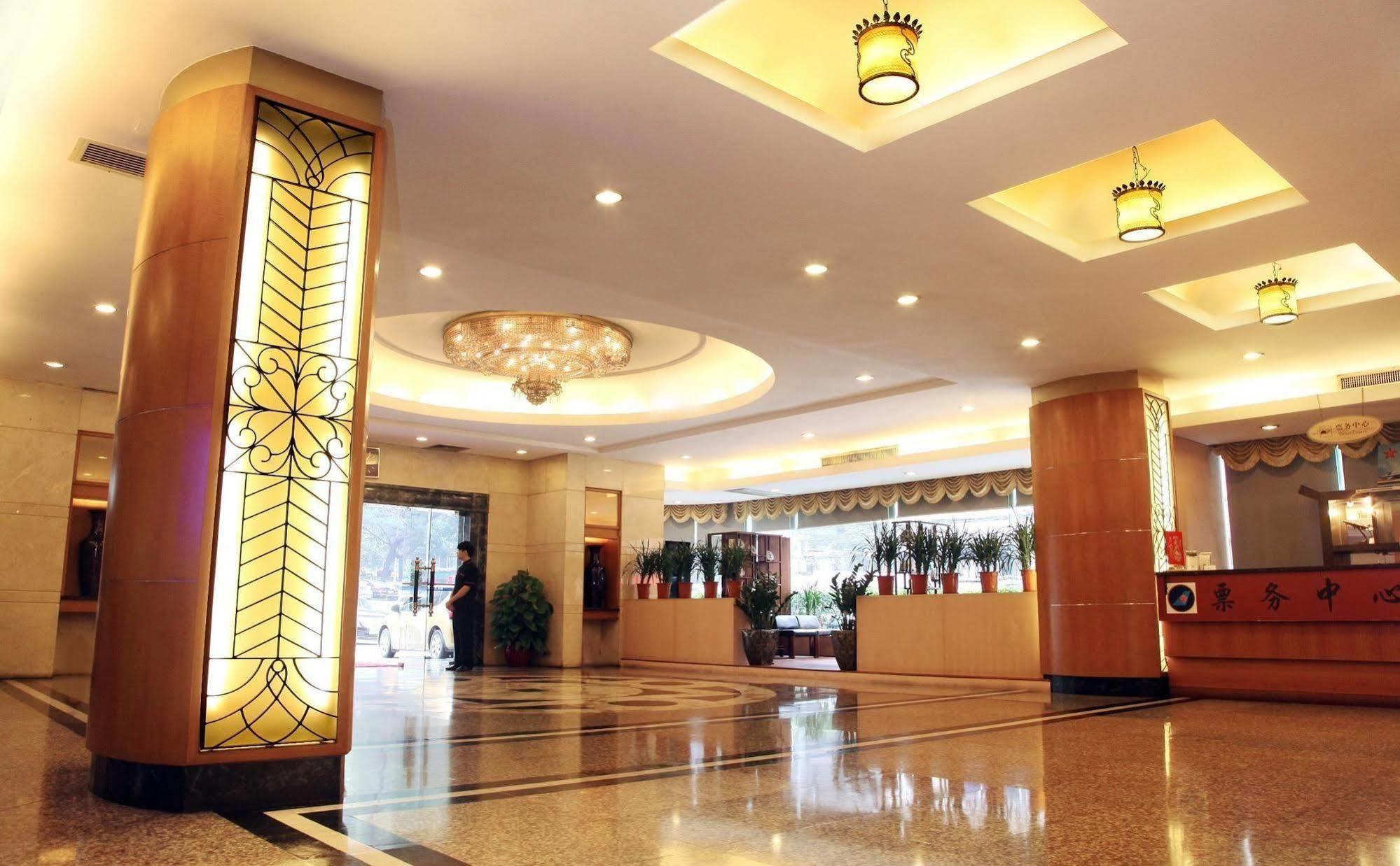 Guangzhou Jinying Hotel Exterior foto